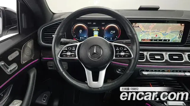 Mercedes-Benz GLE-Class 2022 — Photo 13/20