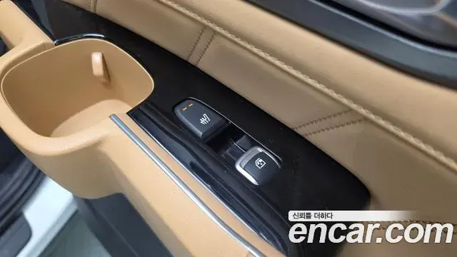 Kia Sorento 2023 — Şəkil 19/20
