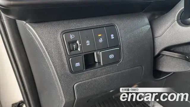 Hyundai Staria 2024 — Фото 19/20