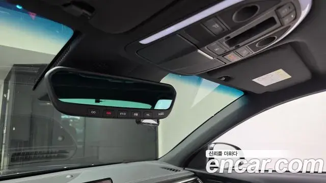 Genesis G70 2022 — Şəkil 28/35