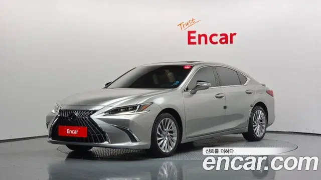 Lexus ES300h 2023 — Şəkil 1/20