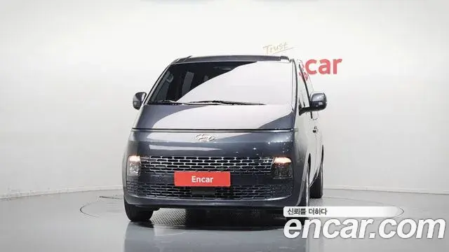 Hyundai Staria 2024 — Фото 3/20