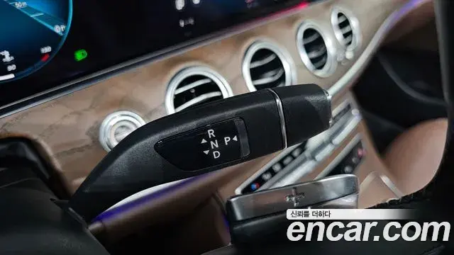 Mercedes-Benz E-Class 2021 — Фото 9/20