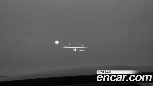 Genesis Electrified G80 2024 — Photo 16/20