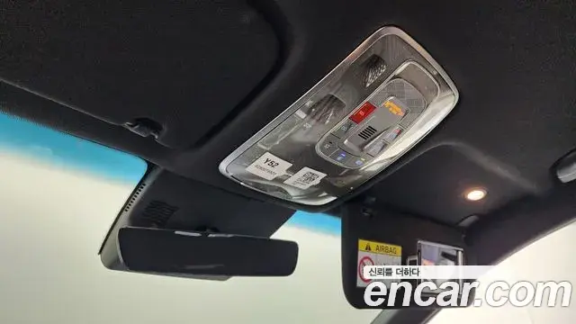Genesis Electrified G80 2024 — Photo 18/20