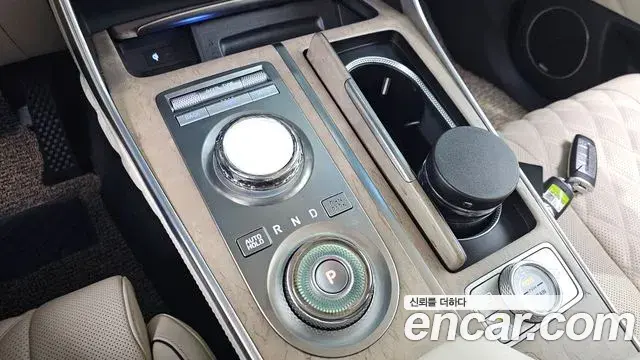 Genesis GV80 2023 — Photo 9/20