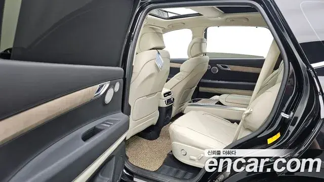 Genesis GV80 2023 — Photo 12/20