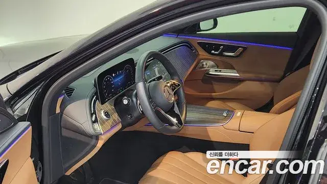 Mercedes-Benz E-Class 2026 — ფოტო 8/20