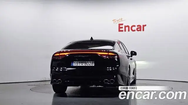 Kia Stinger 2020 — Photo 3/20