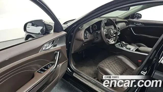 Kia Stinger 2020 — Photo 9/20