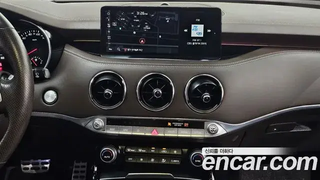 Kia Stinger 2020 — Photo 12/20