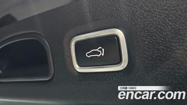 Kia Stinger 2020 — Photo 17/20