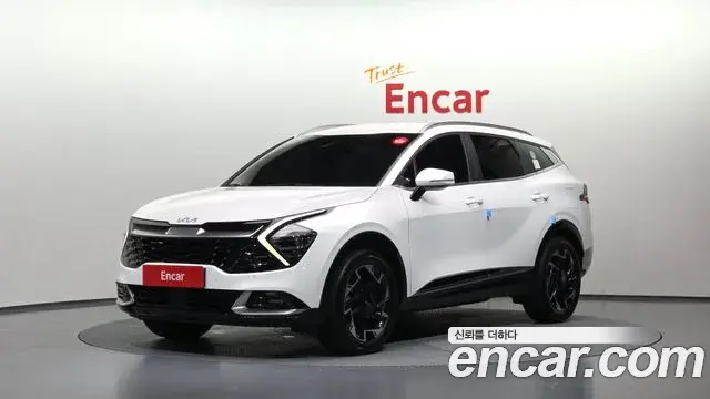 Kia Sportage 2021 — Фото 1/20