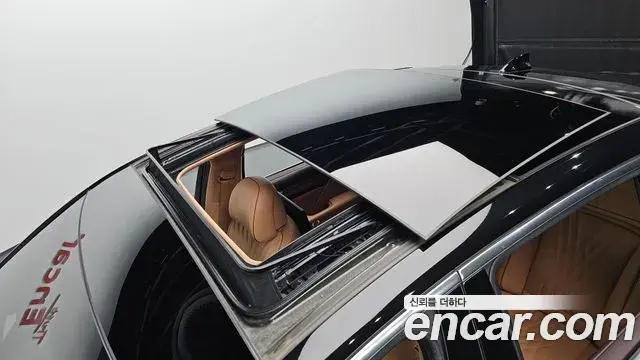 Genesis G90 2022 — Photo 20/20