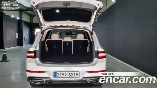 Genesis GV80 2021 — Photo 18/18