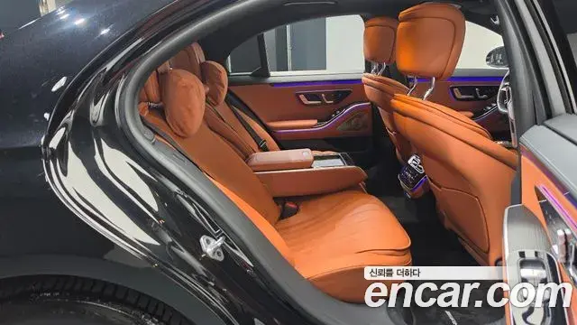 Mercedes-Benz S-Class 2022 — Photo 11/20