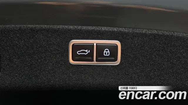 Genesis Electrified G80 2021 — Photo 17/20