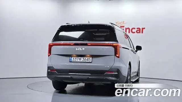 Kia Carnival 2024 — Photo 4/20