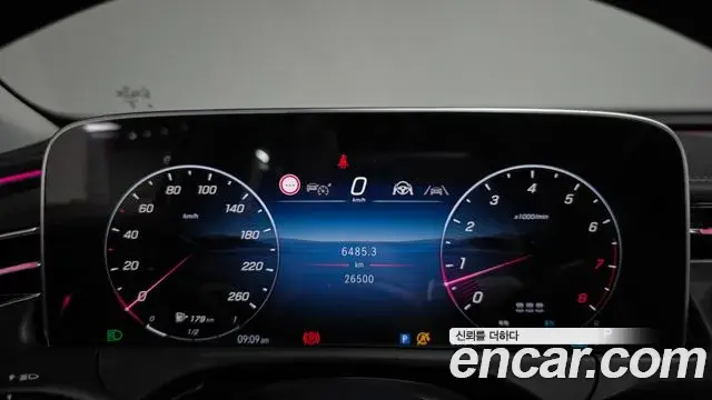 Mercedes-Benz E-Class 2025 — Фото 8/20