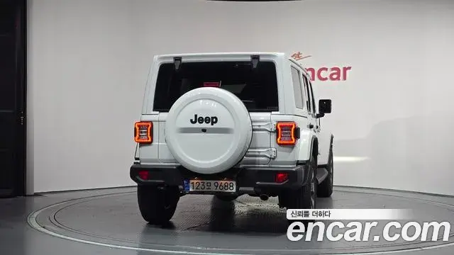 Jeep Wrangler 2022 — Фото 4/20