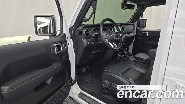 Jeep Wrangler 2022 — Фото 10/20