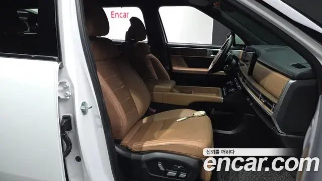 Hyundai Santa Fe 2023 — Фото 12/20