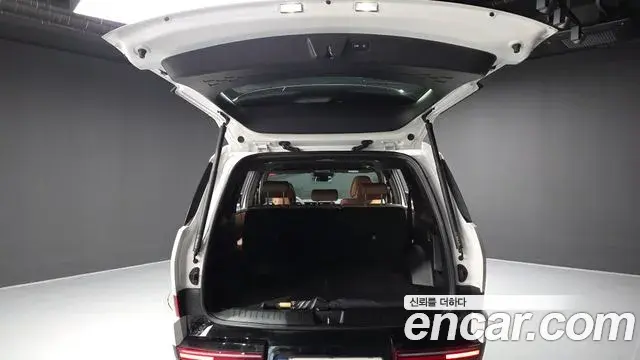 Hyundai Santa Fe 2023 — Фото 20/20