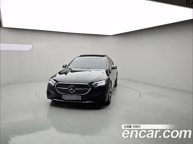 Mercedes-Benz E-Class 2024 — Şəkil 10/19