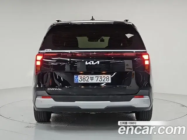 Kia Carnival 2024 — Photo 2/19