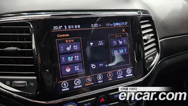 Jeep Grand Cherokee 2019 — Şəkil 18/20