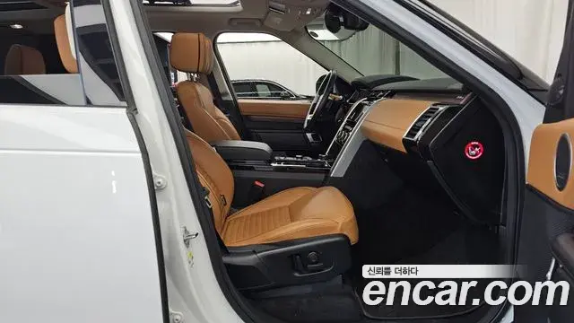 Land Rover Discovery 5 2020 — Şəkil 11/20