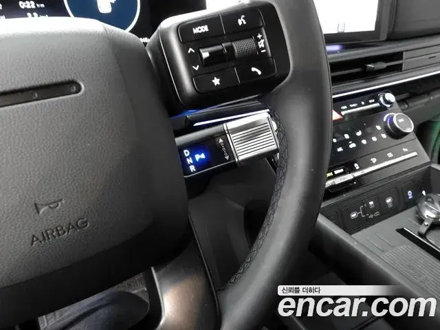 Hyundai Santa Fe 2025 — Фото 9/19