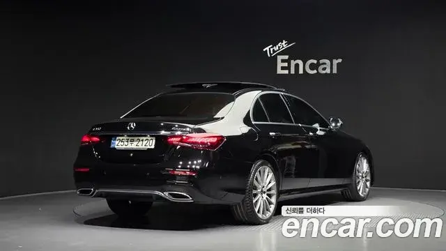 Mercedes-Benz E-Class 2022 — Şəkil 2/20