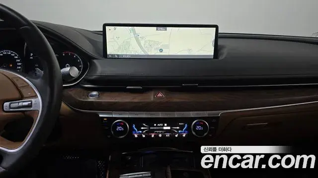 Genesis Electrified G80 2020 — Photo 13/20