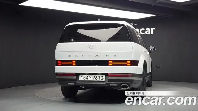 Hyundai Santa Fe 2023 — Photo 4/20