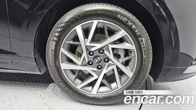 Hyundai Grandeur 2025 — Photo 5/20