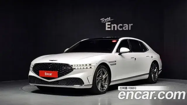 Genesis G90 2022 — Photo 1/20