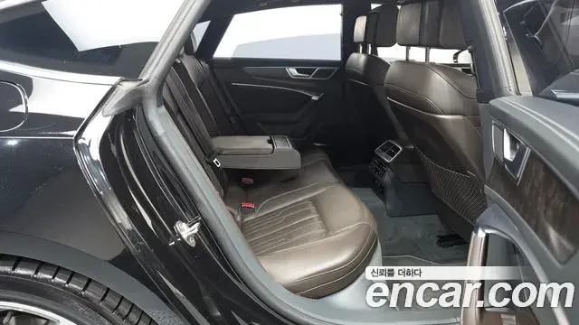 Audi A7 2020 — Photo 11/20