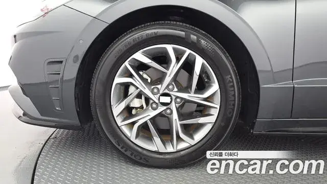 Hyundai Sonata 2022 — Фото 4/20
