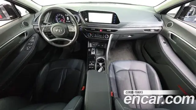 Hyundai Sonata 2022 — Фото 6/20