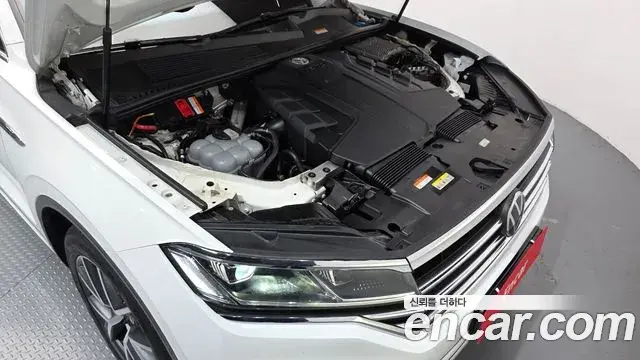 Volkswagen Touareg 2020 — Photo 5/20