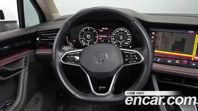 Volkswagen Touareg 2020 — Photo 13/20