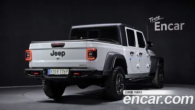 Jeep Gladiator 2021 — Photo 2/20
