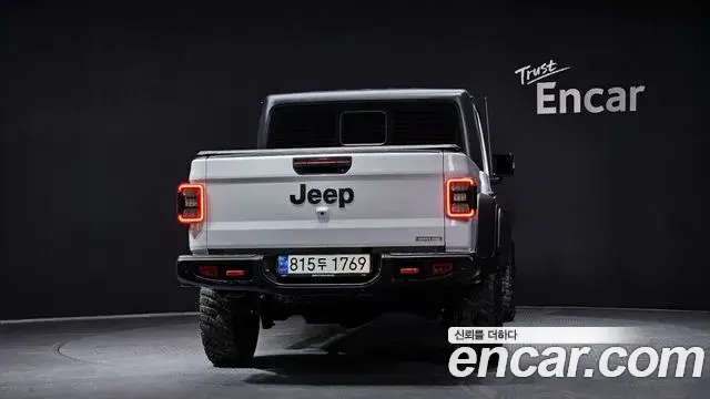 Jeep Gladiator 2021 — Photo 4/20