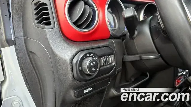 Jeep Gladiator 2021 — Photo 17/20