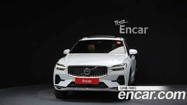 Volvo XC60 2025 — Photo 3/20