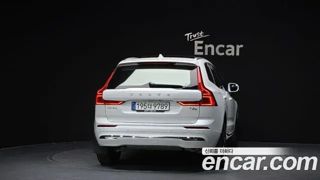 Volvo XC60 2025 — Photo 4/20