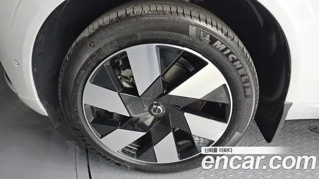 Volvo XC60 2025 — Photo 5/20
