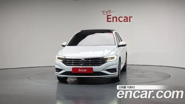 Volkswagen Jetta 2020 — Photo 10/20