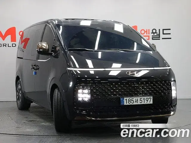 Hyundai Staria 2025 — Şəkil 1/20